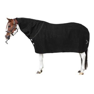 Wool cooler with neck